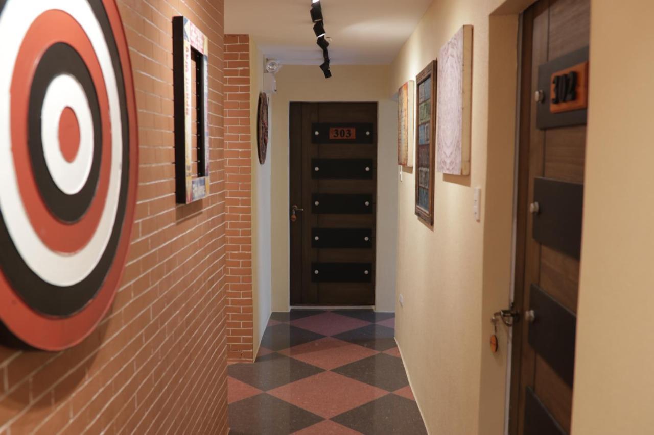 Cerca Hotel Balabag  Exterior photo